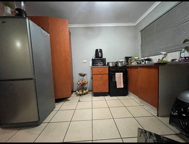 2 BEDROOM APARTMENT FOR SALE IN MONTCLAIR